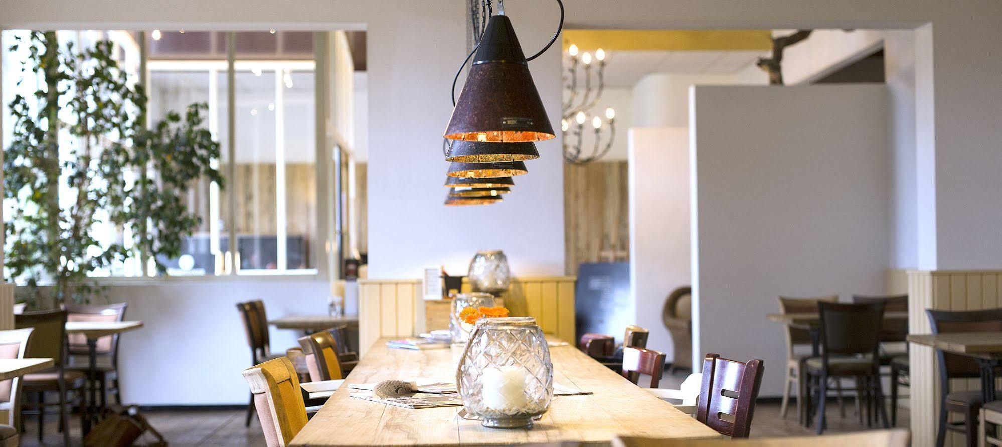 Hotel Restaurant 'De Oorsprong' Sint Nicolaasga Exteriér fotografie