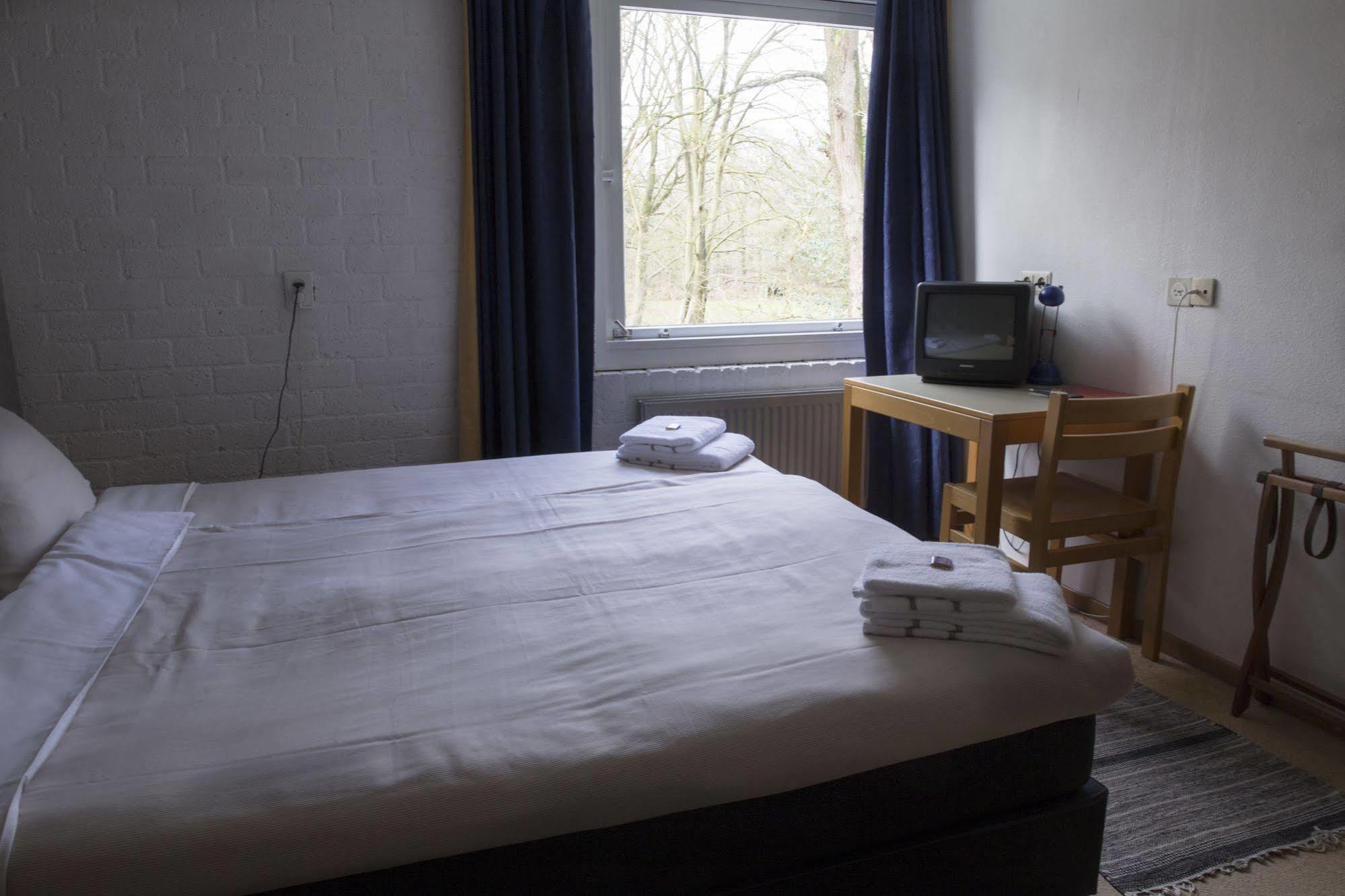 Hotel Restaurant 'De Oorsprong' Sint Nicolaasga Exteriér fotografie